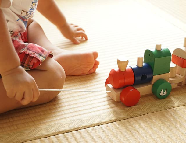Rolling Objects: Vehicles of Multidimensional Learning for Kids