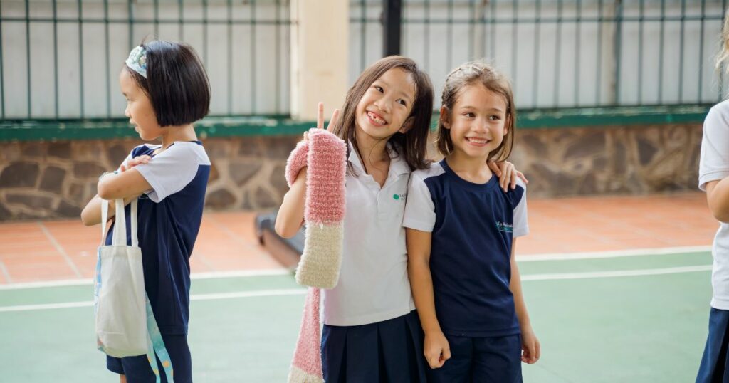 học ngoại ngữ giúp trẻ thích nghi