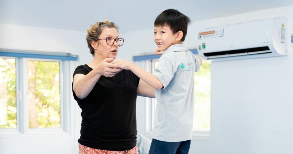 làm việc nhóm ở trẻ nhỏ
