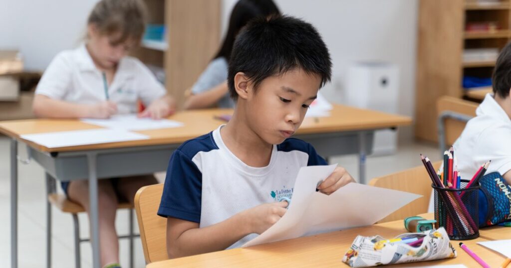 cách dạy bé tập viết