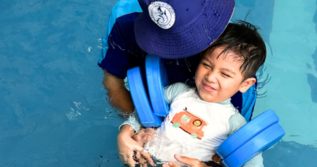 hoạt động dưới nước cho trẻ