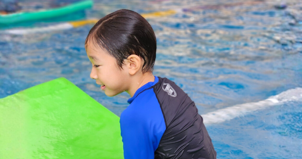 kỹ năng bơi cơ bản cho trẻ